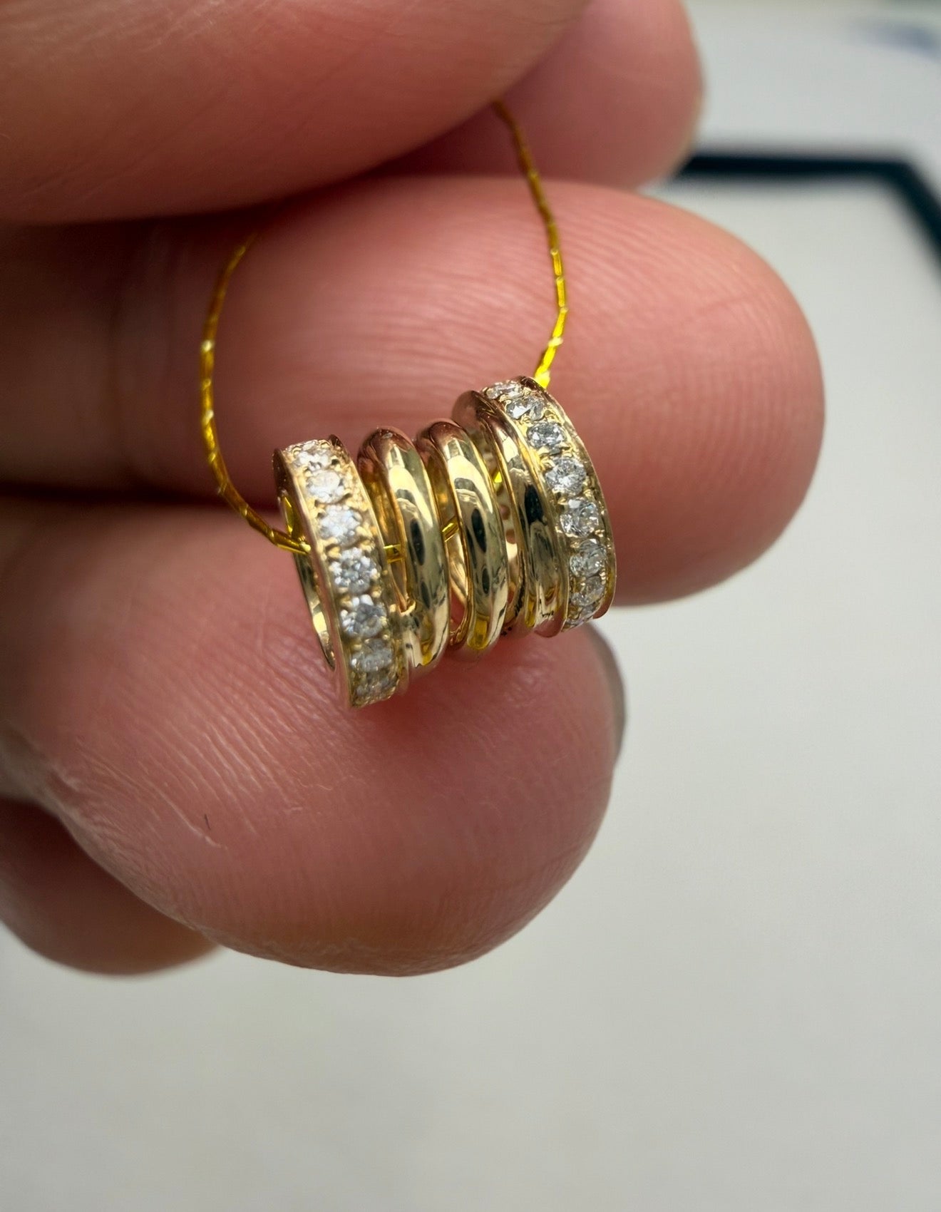 14K Yellow Gold Pendant with natural diamonds