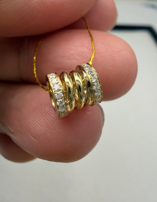 14K Yellow Gold Pendant with natural diamonds
